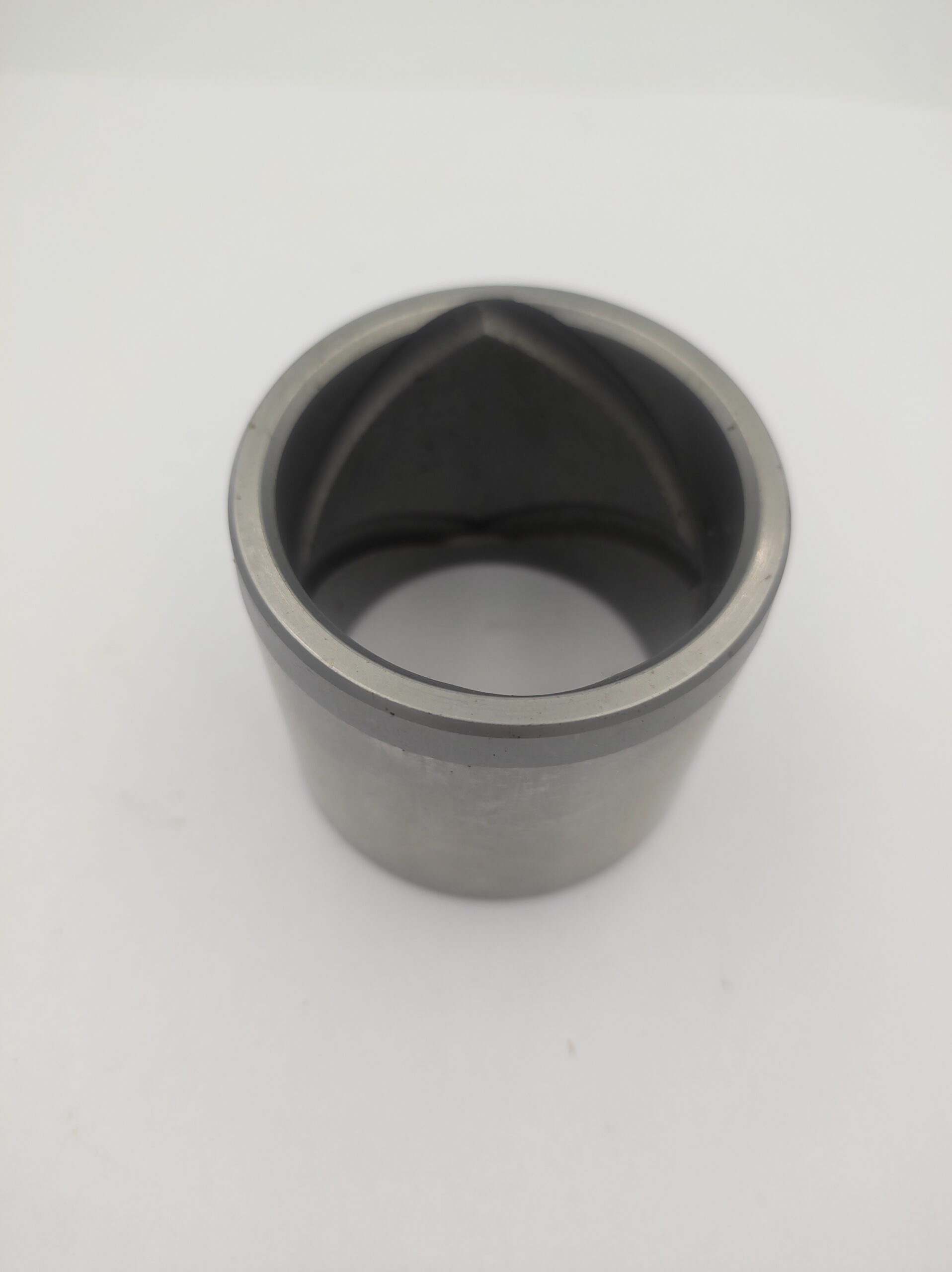 131008-00113/131008-00162 Tuleja Doosan DX85R