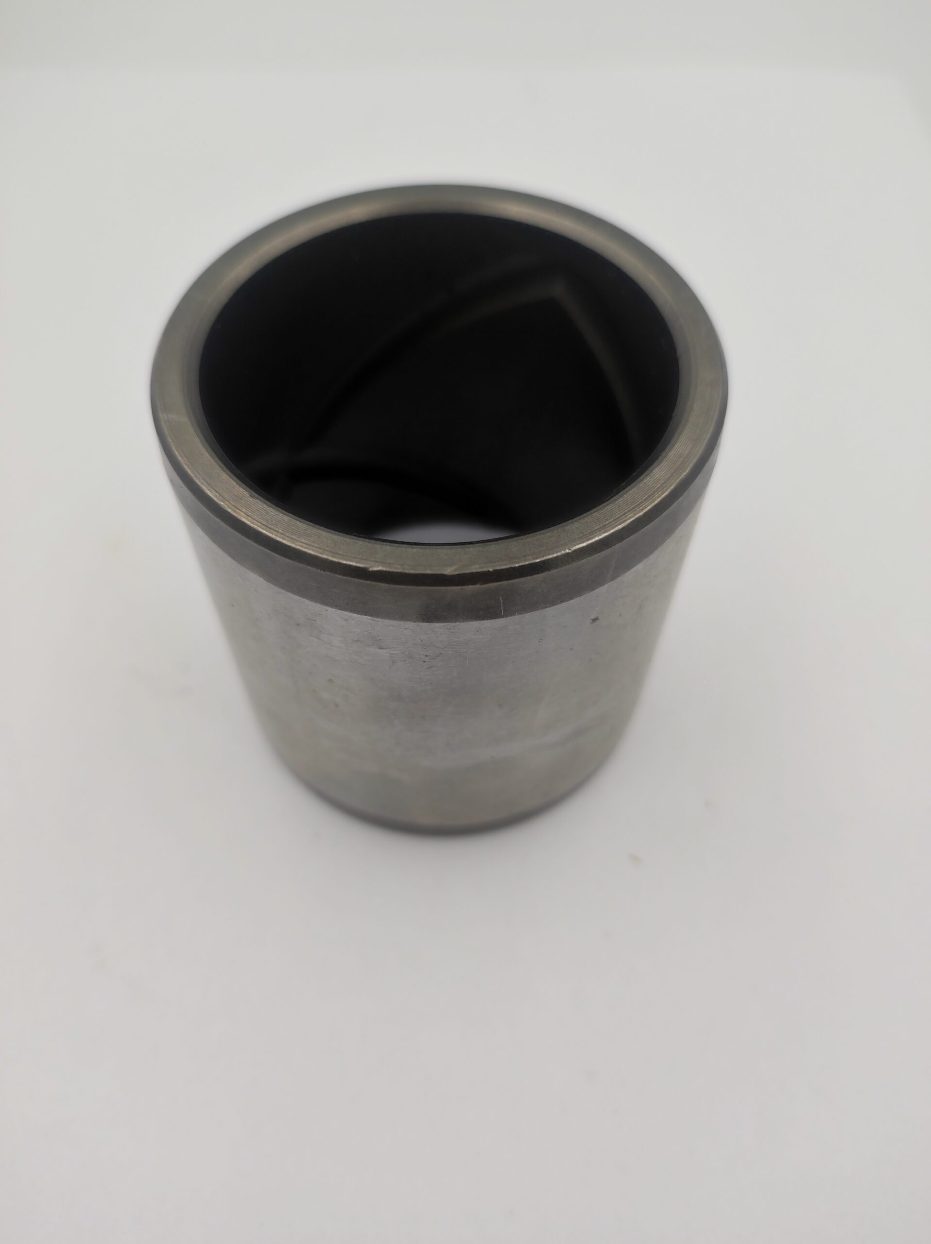131008-00115K1029240 Tuleja Doosan DX85R