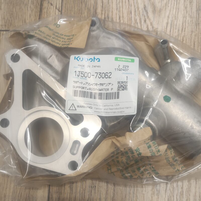 1J500-73062 Podstawa pompy wody Kubota V3800-T-2ES2270, Ausa D600