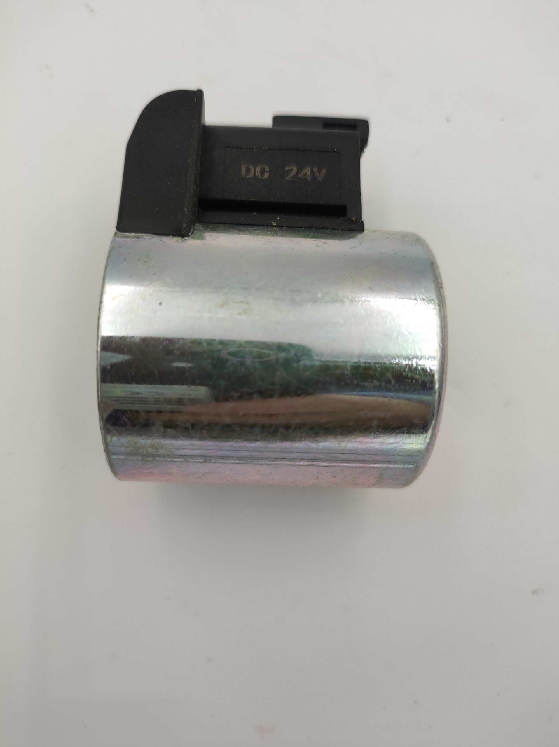 332D6317 Cewka elektrozaworu do JCB JS360